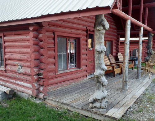 GDMBR: An interesting porch column.